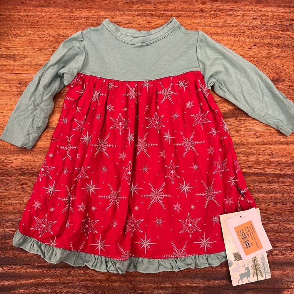 Little girls 6-12 month Kickee Pants snowflake Dress!